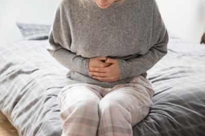 Otthoni gyógymódok az égő gyomorfájdalom enyhítésére – orvosok ajánlásával