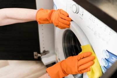 Kellemetlen figyelmeztető jelek, hogy a mosógéped azonnali tisztításra szorul