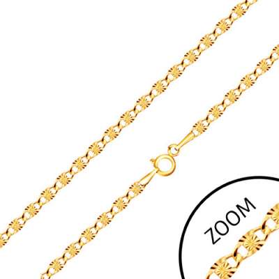 Nyaklánc 14K sárga aranyból - lapos hosszúkás elemek, sugaras vésetek, 550 mm