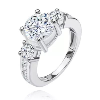 925 ezüst gyűrű, kiemelkedő átlátszó cirkónia, díszített szárak  - Nagyság_ 54