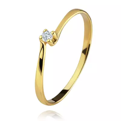 Eljegyzési gyűrű sárga 14K aranyból - cirkónia foglalatban a szűkített szárak között - Nagyság_ 54