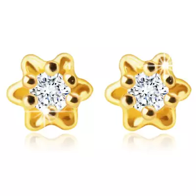  9K arany fülbevaló - apró virág, közepén világos, briliáns, szegecsekkel