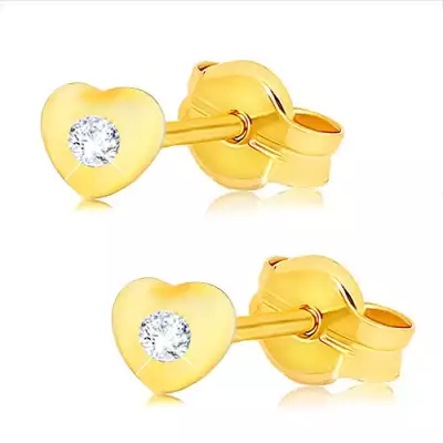 9 karátos arany fülbevaló szív alakú, átlátszó cirkóniával, minimalista dizájnban