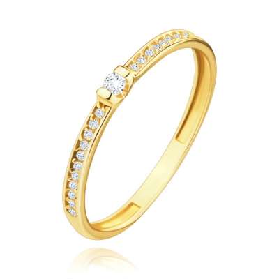 14K sárga arany gyűrű -egy átlátszó cirkónia középen,apró cirkóniák - Nagyság_ 51