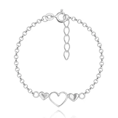 925 ezüst gyerek karkötő - három szorosan összekapcsolt szív, kerek láncszemekkel