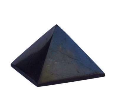 Sungit kövek Sungit piramis Veľkosť: 7 cm