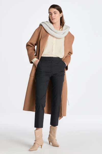 NADRÁG GANT SLIM SLACK EBONY BLACK