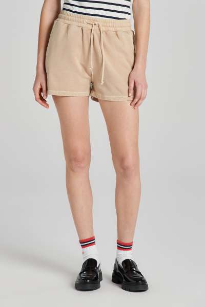 TRÉNINGRUHA RÖVIDNADRÁG GANT REL SUNFADED SHORTS DRY SAND