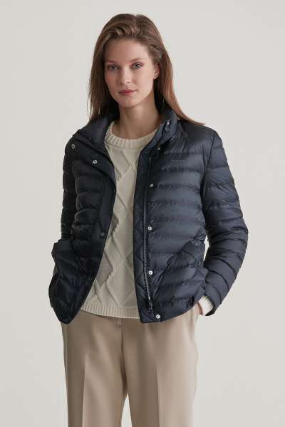 DZSEKI GANT LIGHT DOWN JACKET BLACK