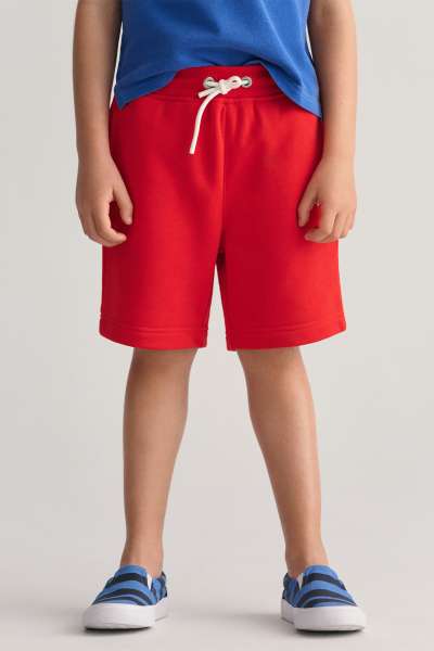 TRÉNINGRUHA RÖVIDNADRÁG GANT SHIELD SWEATSHORTS BRIGHT RED