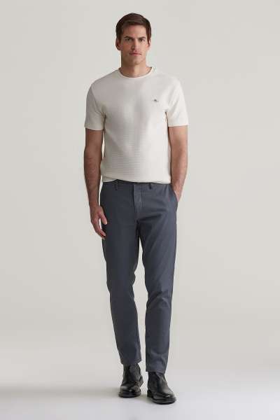 NADRÁG GANT SLIM CHINOS ANTRACITE