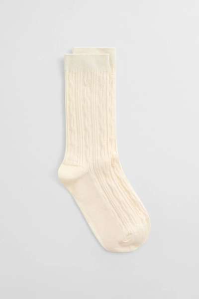 ZOKNI GANT CABLE KNIT SOCKS CREAM