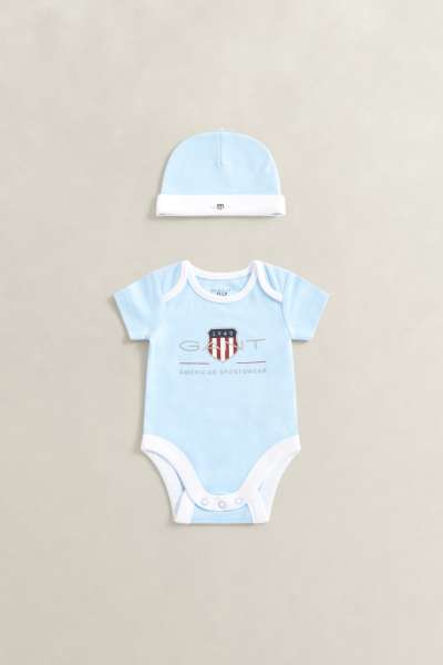 GYEREK SZETT GANT SS ROMPER AND HAT SET SKY BLUE