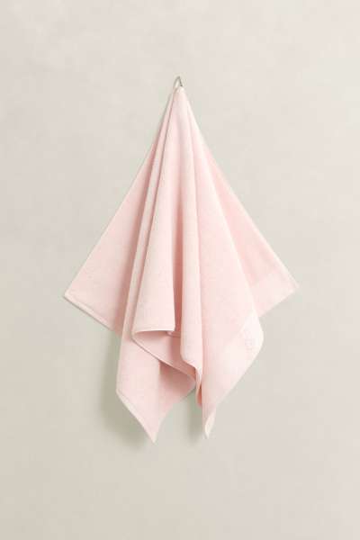 TÖRÜLKÖZŐ GANT EMBROIDERY TOWEL 70X140 PINK EMBRACE
