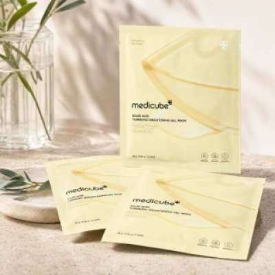 Medicube zselés arcmaszk Kojic Acid Turmeric Brightening Gel Mask 4 x 28 g