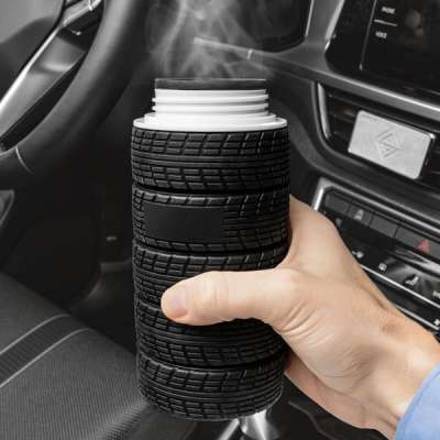 Gumiabroncs formájú összecsukható palack