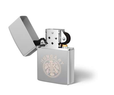 DRAGOWA benzines öngyújtó Hungary gravírozással, ezüst színben