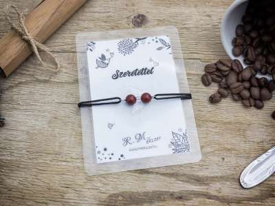 Szeretettel karneol angyal karkötő