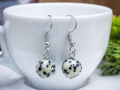 Dalmata jáspis lógós fülbevaló 8mm