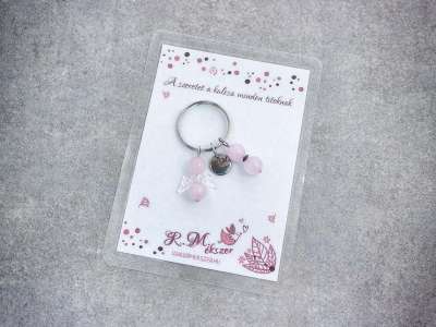 A szeretet kulcstartó rózsakvarccal