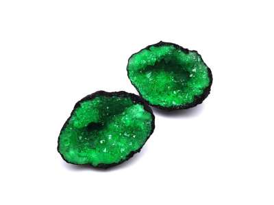 Kvarc geóda világos zöld fekete külső L