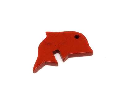 Jáspis vörös átfúrt delfin 40x25mm