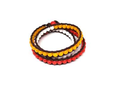 Jáde mix szin golyó 6mm bőrrel font kari 58cm