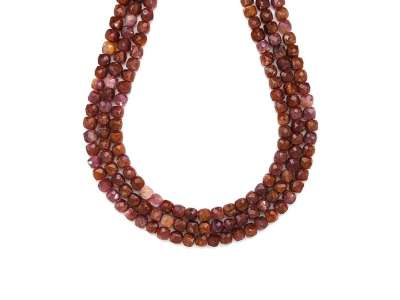 Rubin fazettált kocka 4-5mm– ékszerkészítő alapanyag (füzér)