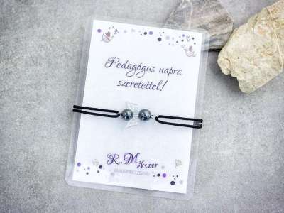 Pedagógus napra hematit angyal karkötő