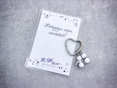 Pedagógus napra kulcstartó tejkvarccal