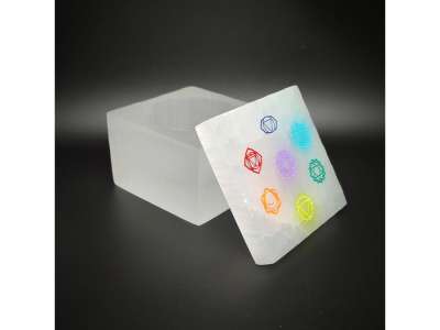 Szelenit doboz kocka szines csakra 7,5x6cm