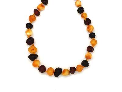 Borostyán kerekített matt baba nyaklánc 30cm