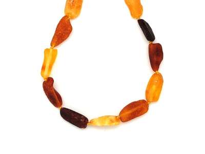 Borostyán matt pebble 7-11x9-16mm nyaklánc 70cm