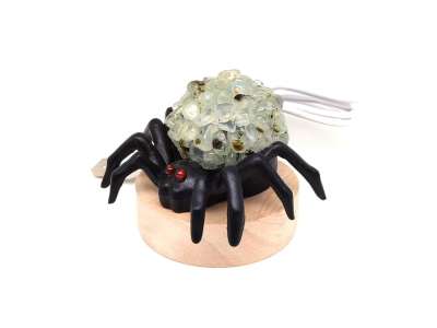 Prehnit ásvány pók lámpa 7 cm USB csatlakozással természetes zöld dísz