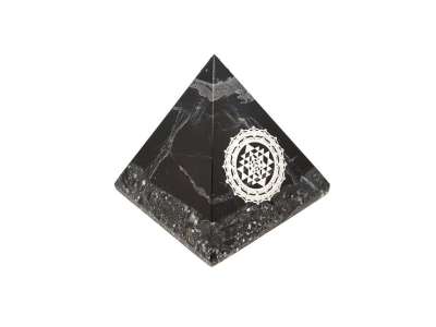 Onix fekete piramis sri yantra ezüst 6-7cm