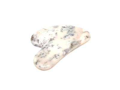 Guasha Merlinit 8×6 cm – természetes fehér-fekete ásvány masszírozó kő