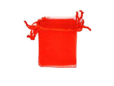 Organza ajándékszütyő piros 7x9cm