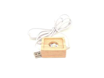 Fa talpas négyzet fehér LED talp ásványokhoz 5×5 cm magas