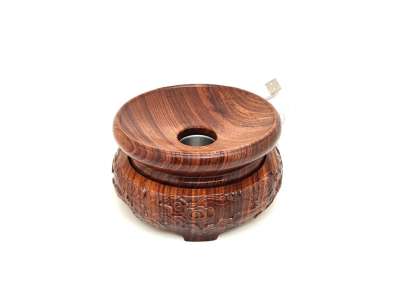 Faragott fa kerek LED lámpa fehér fénnyel 12×8 cm