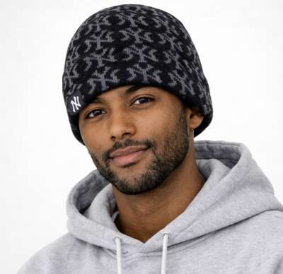 Téli Sapka New Era MLB Jacquard Skull Beanie NY Yankees Black