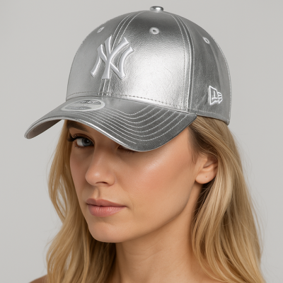 Női Sapka New Era 9Forty Womens MLB Metallic NY Yankees Silver