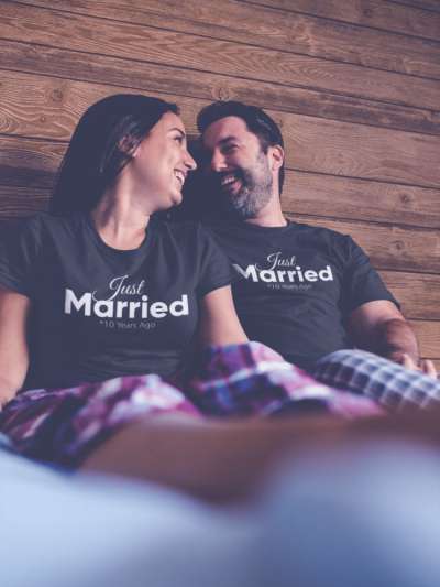 Just married, 10 years ago páros póló - fekete színben