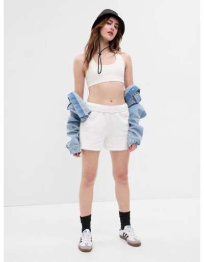 Puha melltartó logóval