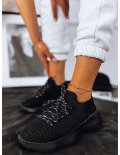 Női cipők KRISTA fekete