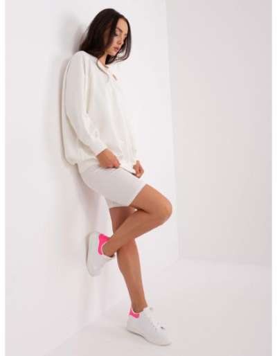 ESS női szabadidőruha ekrü