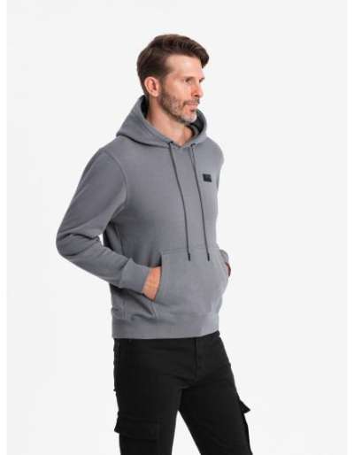 Férfi kenguru kapucnis pulóver fém kitűzővel szürke