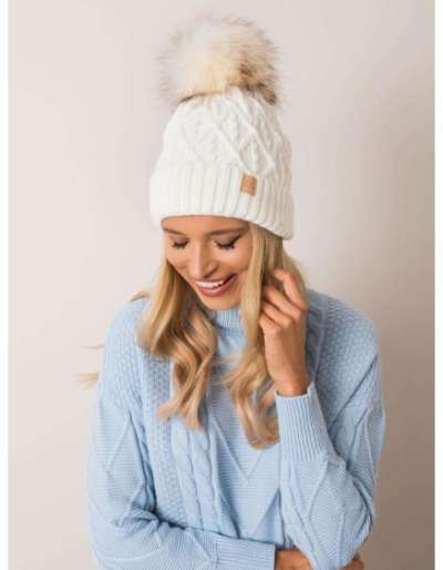Ecru színű sapka pomponnal RUE PARIS