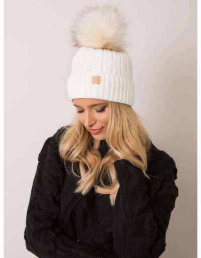 Ecru színű téli sapka RUE PARIS