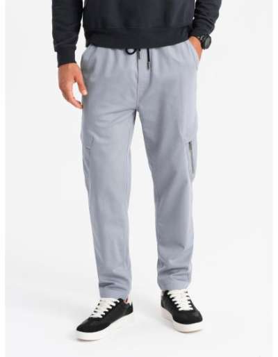 Férfi kötött melegítőnadrág cargo zsebekkel - világosszürke