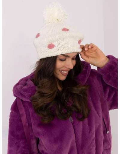 Ecru női téli sapka pomponnal